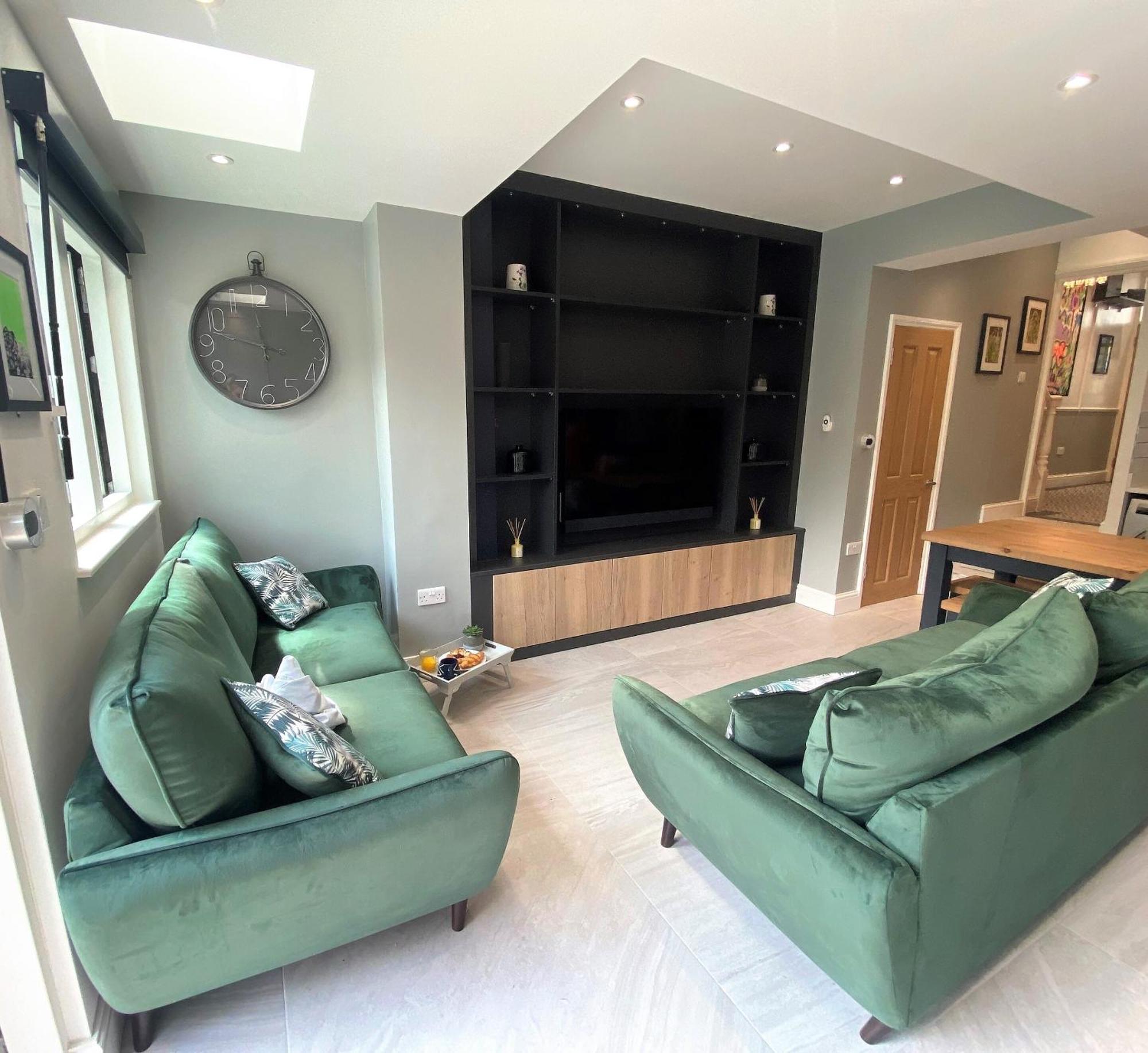 Superb Townhouse Near Vibrant Gloucester Road Bristol Buitenkant foto